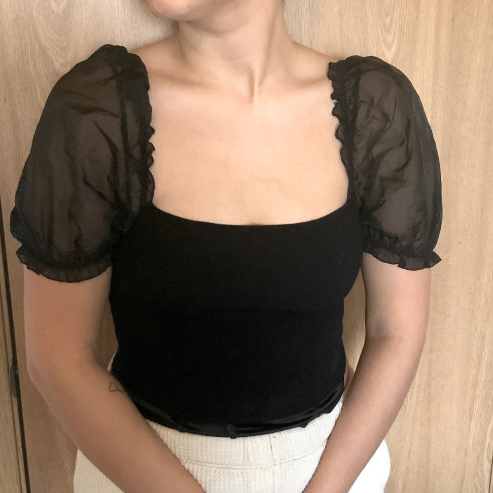 aritzia crop top